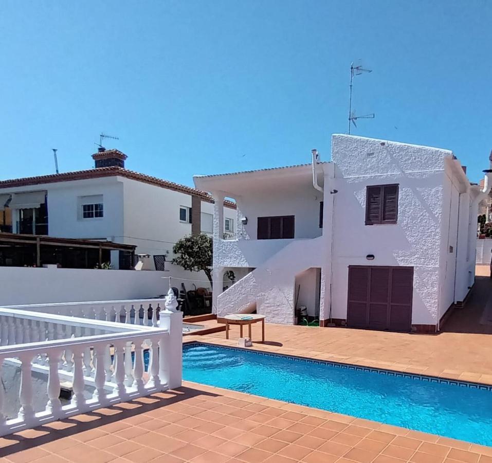 Casa Independiente Con Piscina A 2 Km. De La Playa Villa Segur de Calafell Bagian luar foto